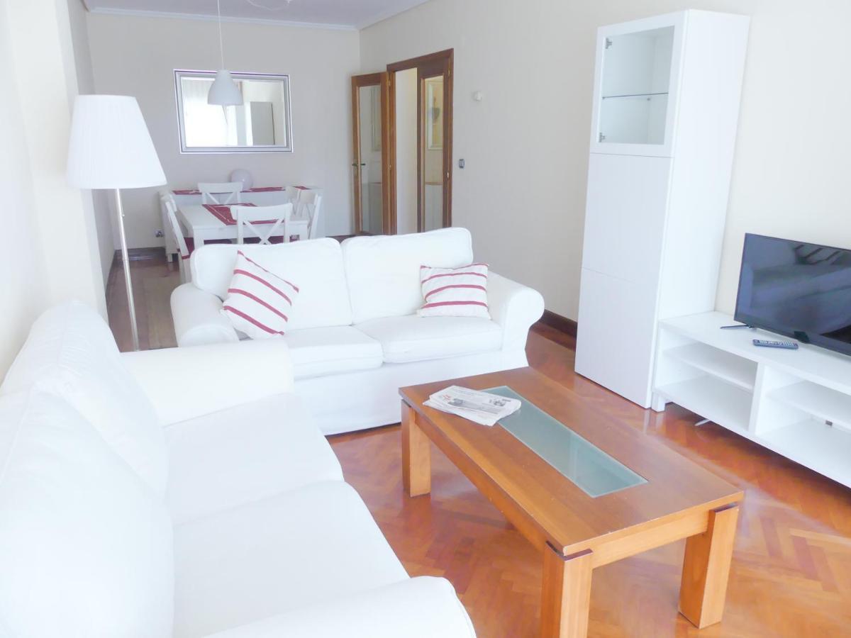 Apartamento Luminoso, Funcional Y Amplio En Zona Hospitalaria بنبلونة المظهر الخارجي الصورة